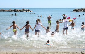 Luglio all inclusive: sconti e bimbi gratis!